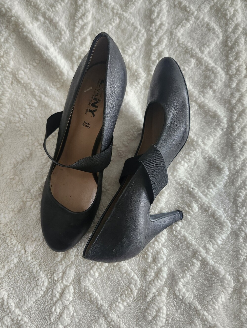 DKNY Black Leather Italian Mary Jane Pumps - Size 8